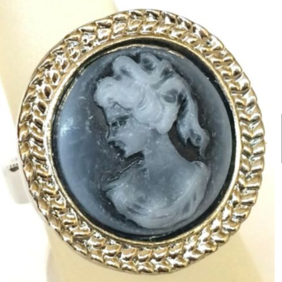 Cameo Cocktail Ring Size 6 8 9 10 Silver Plated Vintage Victorian Deco Lady Gray - Picture 5 of 8